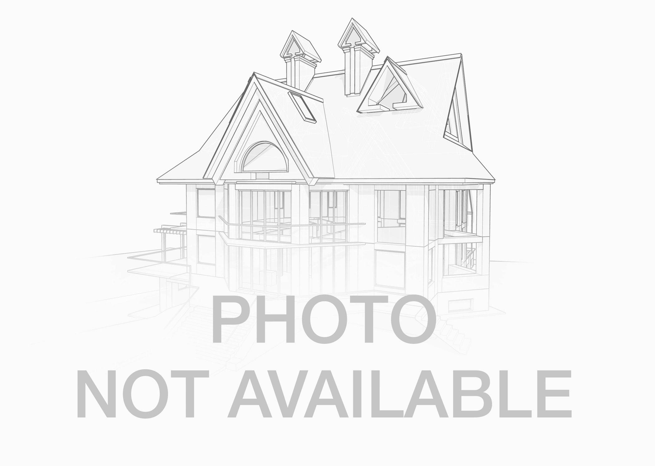 702 N KEYSTONE Lane 